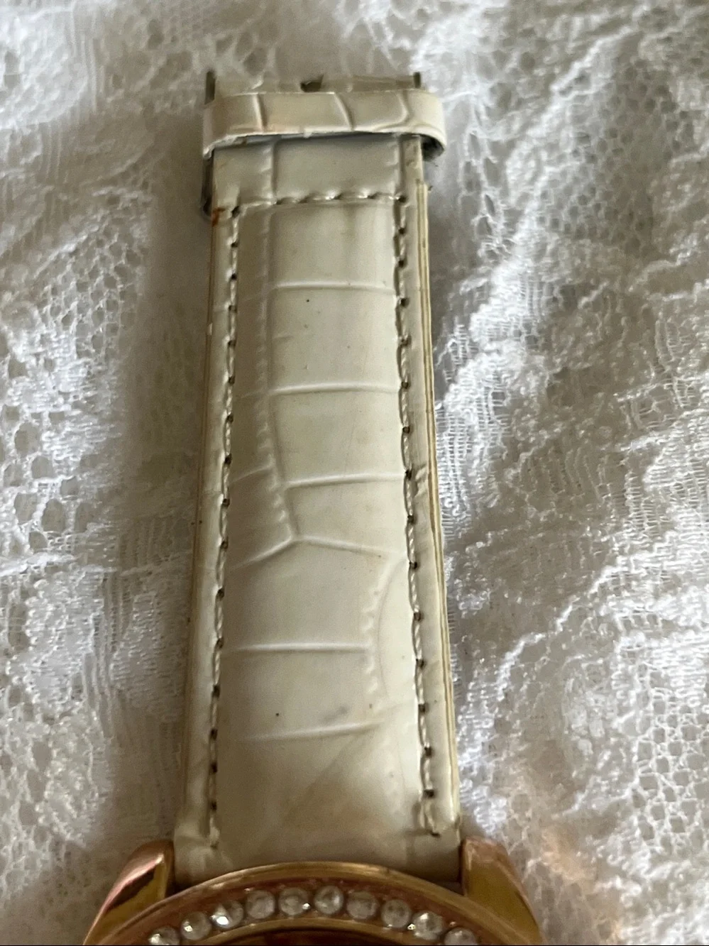 Gerryda Rose Gold Crystal Women’s Watch with White Strap